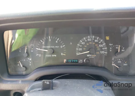 1999 Jeep Cherokee Classic/Sport z USA, uszkodzony, nr VIN 1J4FF68S8XL662722